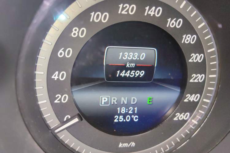 Used Mercedes-Benz C-Class 2013 C 180 Classic Grand Edition Odometer Close Up