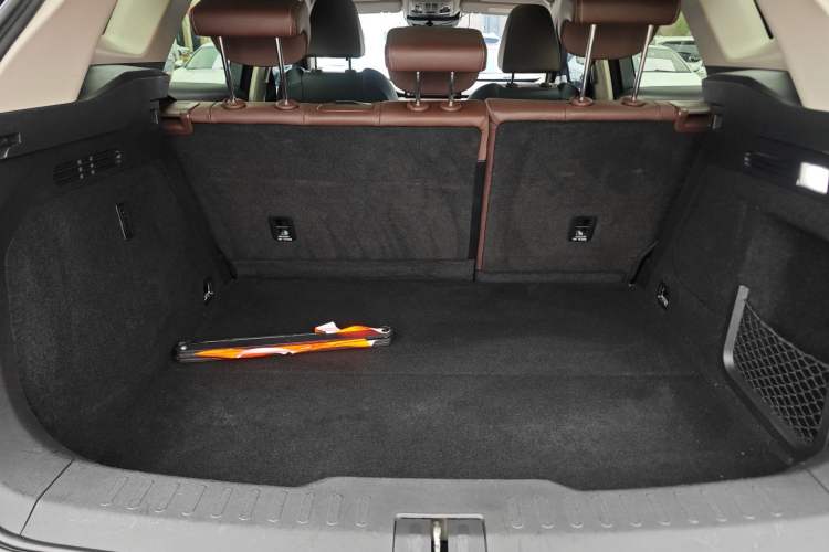 Used Wey VV6 2021 2.0T Two-Wheel Drive Smart Protection+