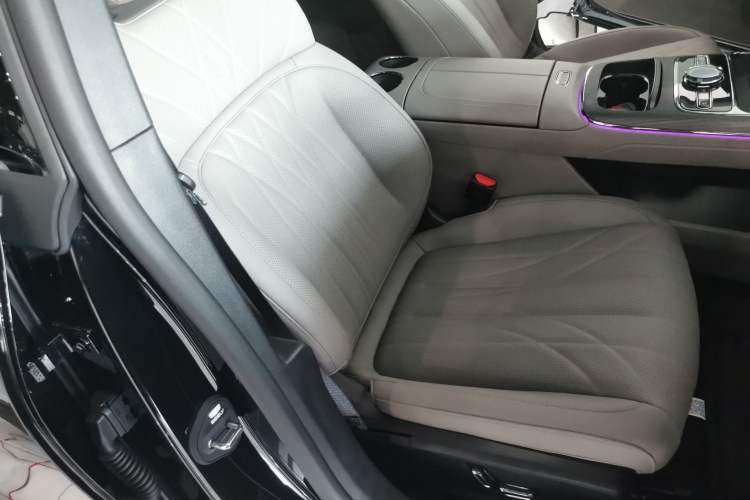 Used Geely Galaxy Galaxy 8 2025 130km EM-i Prestige Edition