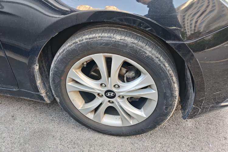 Used Hyundai Sonata 2011 2.0L Automatic Luxury Edition