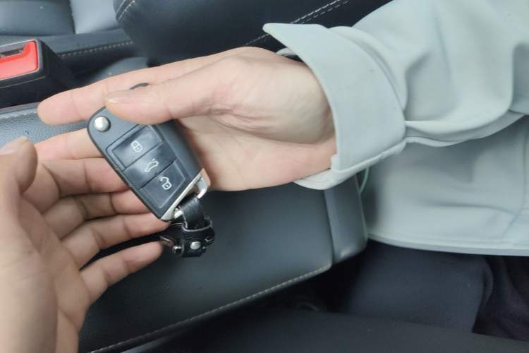 Used Volkswagen Tharu 2021 280TSI Two-Wheel Drive Comfort Edition Vehicle Key