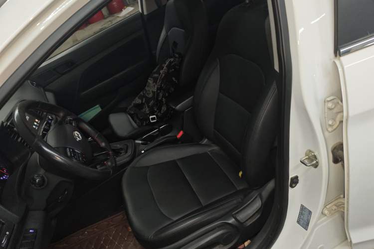 Used Hyundai Elantra (6th Generation / Lingdong) 2016 1.4T Dual-Clutch Xuan Dong · Dynamic Version Left Front Seat