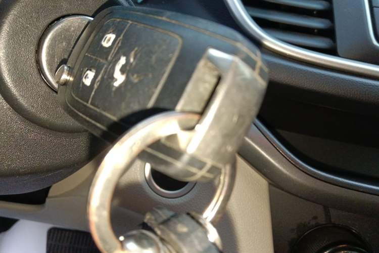 Used Buick GT 2017 15N Automatic Elite Version Vehicle Key