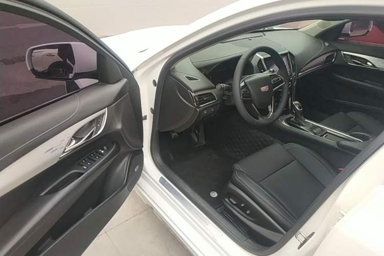 Used Cadillac ATS-L 2017 28T Fashion Edition
