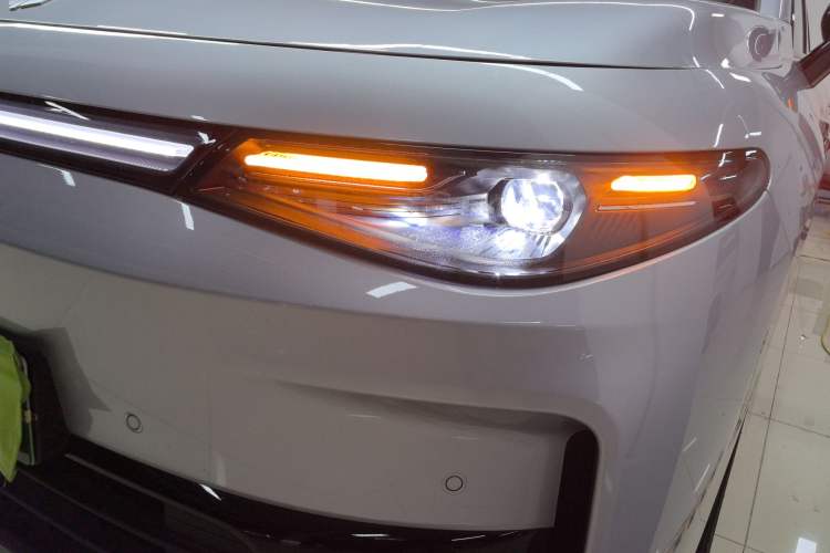 Used Leapmotor C16 2024 Pure Electric 520 Deluxe Edition