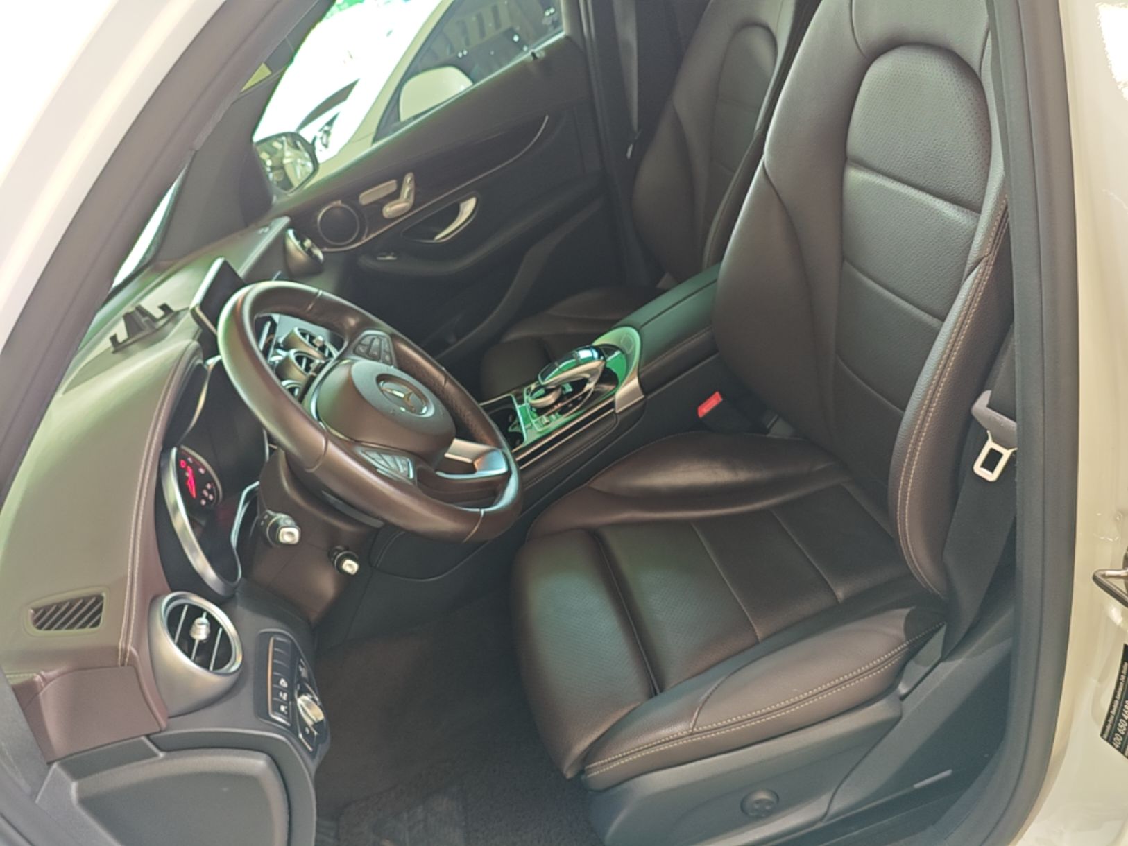 Vordere Reihe im Auto