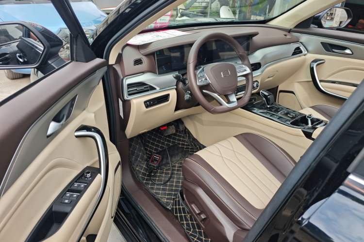 Used Bestune T77 2023 1.5T Automatic Luxury Model
