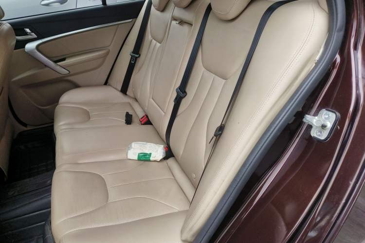 Used Geely Auto Emgrand 2017 Sedan Million Edition 1.5L Manual Luxury Model