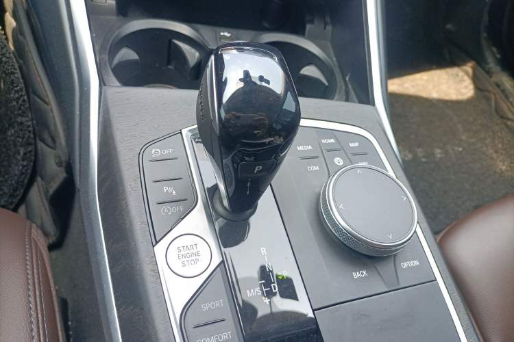 Used BMW 3 Series 2022 Updated 325i M Sport Package Gear Lever