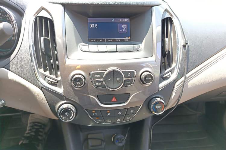 Used Chevrolet Cruze 2015 1.4T DCG Luxury Edition