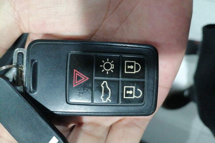 Used Volvo S80L 2012 2.0T T5 Luxury Edition