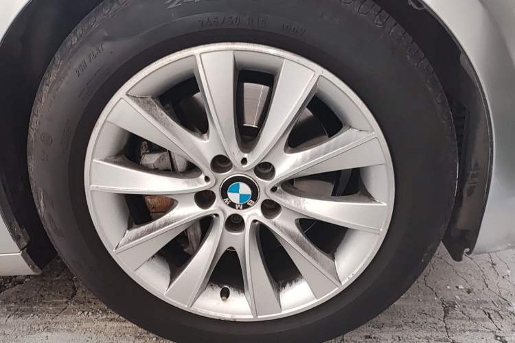 Used BMW 5 Series GT 2015 528i Leading Model Right Front Wheel Hub