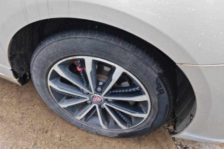 Used Roewe i5 2020 1.5L Manual 4G Connect Leehao Flagship Edition
