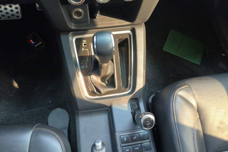 Used BAIC Off-Road BJ40 2017 40L 2.3T Automatic All-Wheel Drive Ring of the Tower Champion Edition
