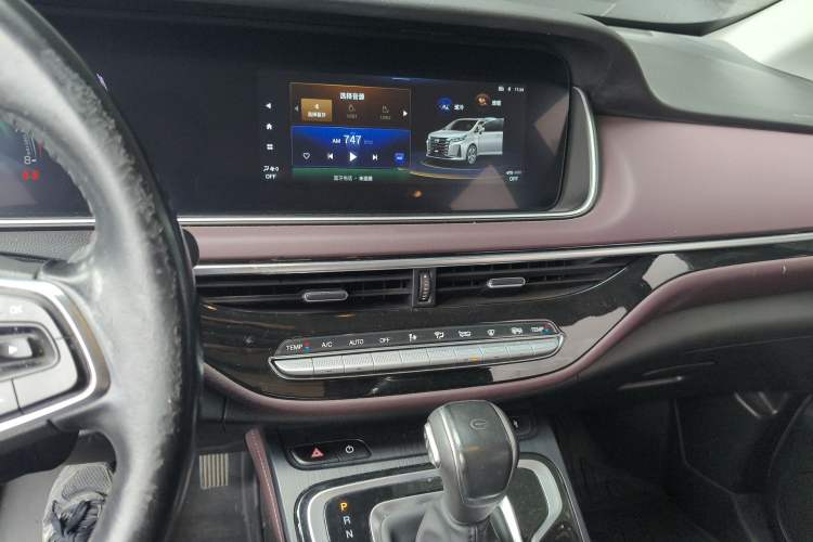 Used GAC Trumpchi M6 2021 PRO 270T DCT Luxury Edition Audio And AC Panel