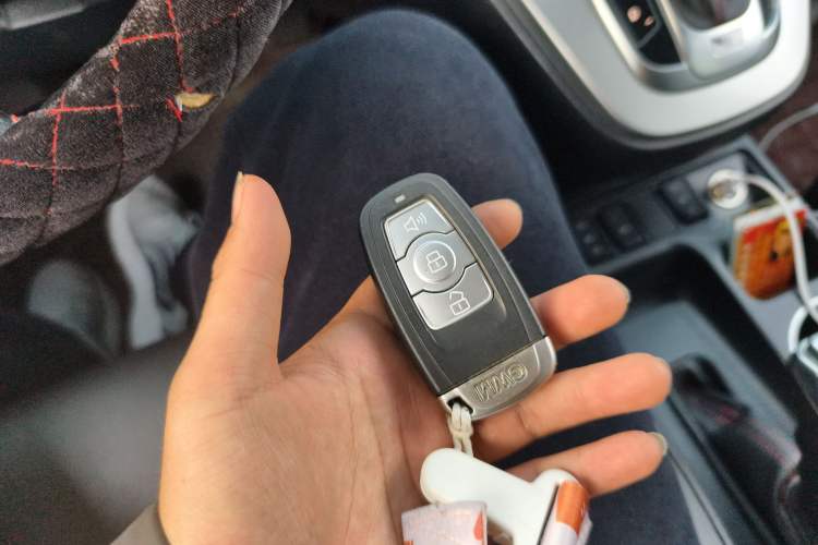 Used Haval H6 2016 Upgraded Model 1.5T Automatic Two-Wheel Drive Elite Version
