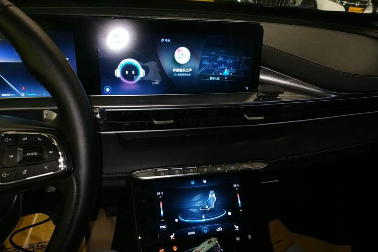 Used Chery Tiggo 8 PLUS 2021 290TGDI DCT Luxury Edition
