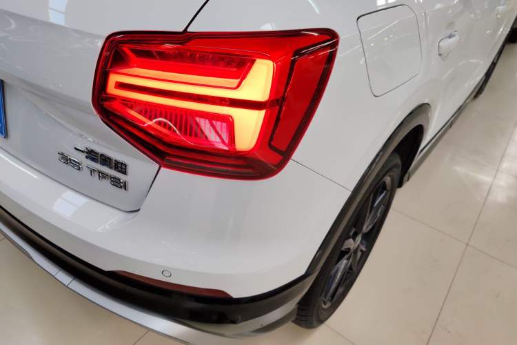 Used Audi Q2L 2018 35 TFSI Luxury Prestige Version China VI