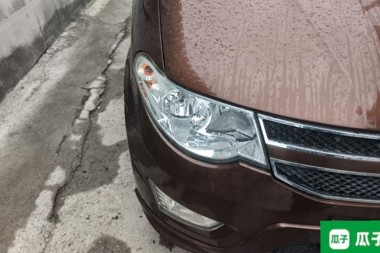 Used Wuling Hongguang 2016 1.5L Restyled S Comfort Version Right Front Headlight