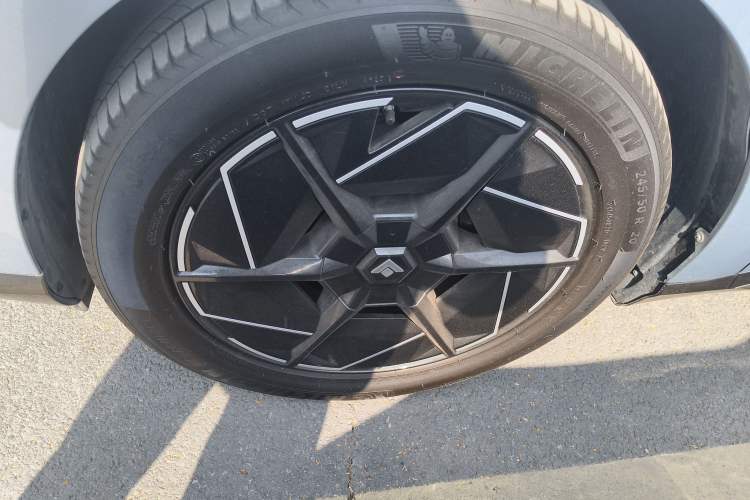 Used Hyptec HT 2023 670 Rear-Drive Ultra-High Voltage Version