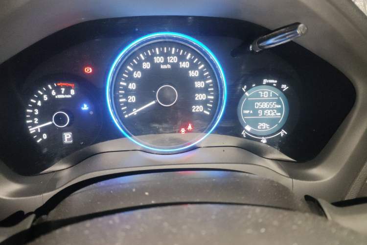 Used Honda Vezel 2016 1.8L CVT Front-Wheel Drive Pioneer Edition