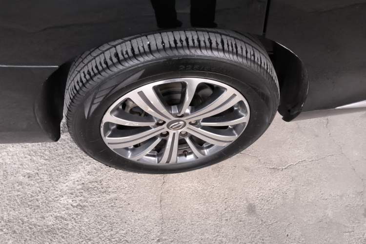 Used GAC Trumpchi M8 2018 320T Luxury Edition Exterior 5