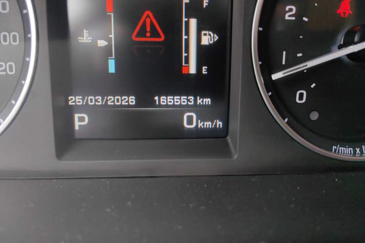 Used Land Rover Freelander 2 2015 2.0T Si4 HSE Luxury Collector's Edition Odometer Close Up