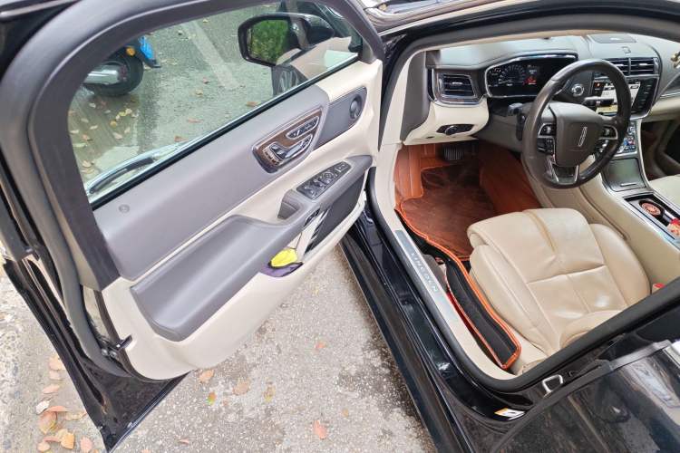 Used Lincoln Continental 2019 2.0T Two-Wheel Drive Prestige Version China VI Standard
