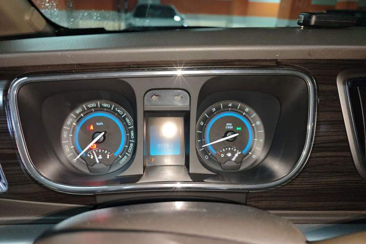 Used Buick GL8 2011 3.0L XT Luxury Business Flagship Edition
