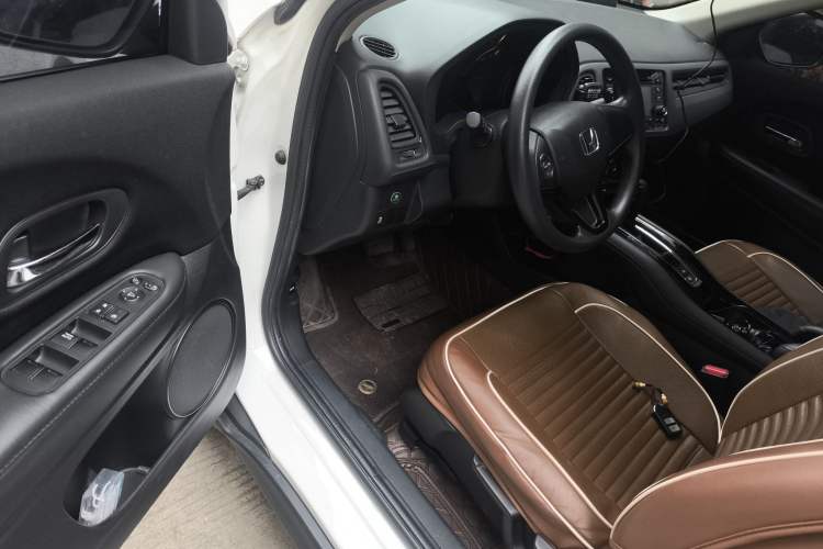 Used Honda Vezel 2017 1.8L CVT Front-Wheel Drive Pioneer Edition
