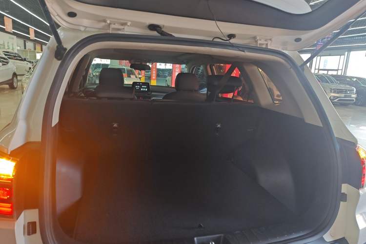 Used Kia Sportage R 2018 2.0L Automatic Smart Luxury Version China V Standard
