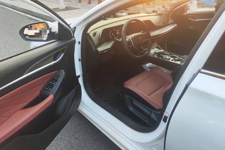 Used Changan Eado 2025 PLUS 1.4T Dual-Clutch High-Energy Version
