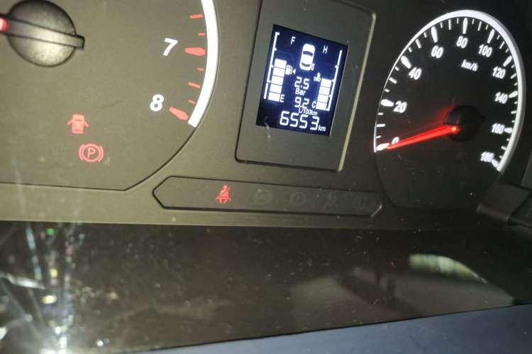 Used FORTHING Lingzhi PLUS 2024 1.5T Manual Luxury 7-Seater
