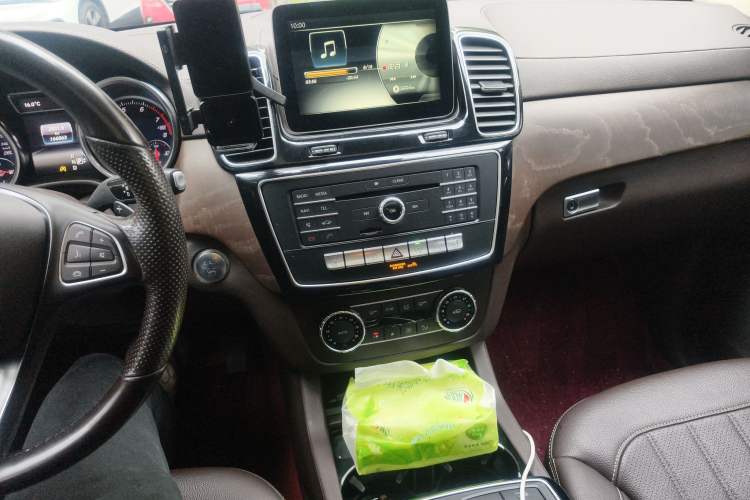 Used Mercedes-Benz GLE 2017 GLE 320 4MATIC Luxury Model