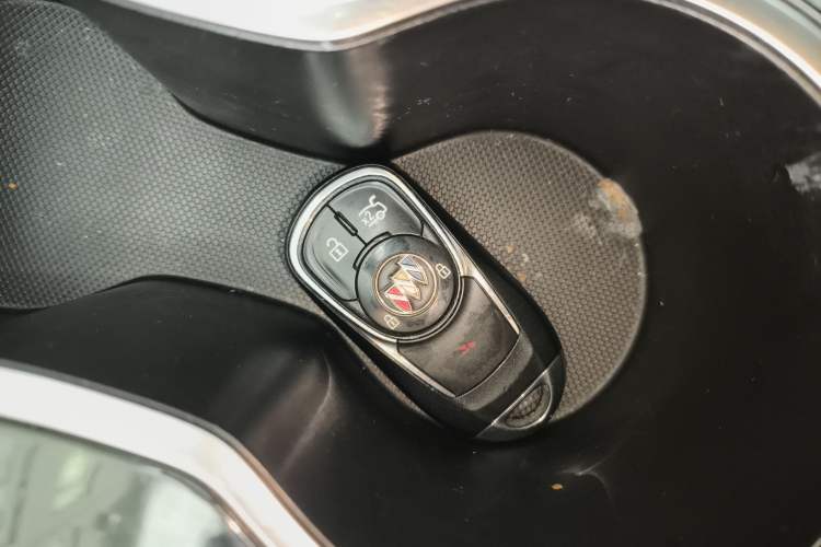 Used Buick Regal 2020 552T Elite Edition Vehicle Key
