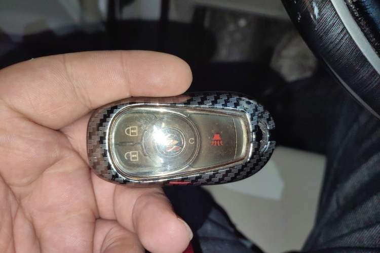 Used Buick GL8 2020 ES Land Cruiser 653T Luxury Edition
