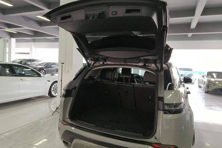 Used Land Rover Range Evoque 2022 Aurora L 249 PS R-Dynamic Luxury Edition
