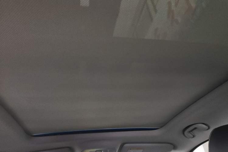 Used Roewe RX5 2016 20T Two-Wheel Drive Automatic Flagship Edition
