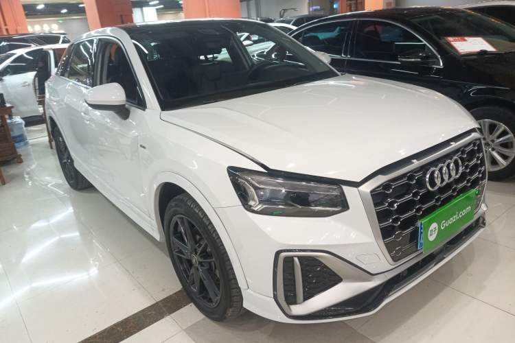 Used Audi Q2L 2024 35TFSI Ambition Dynamic Edition Front Right 45 Deg