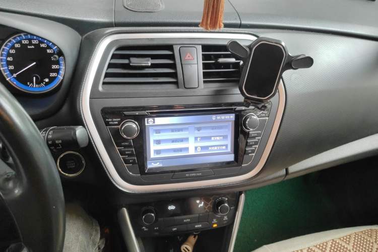 Used Suzuki S-Cross 2014 1.6L Manual Two-Wheel Drive Elite Model Audio And AC Panel