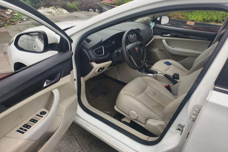 Used Roewe 360 2015 1.5L Automatic Luxury Edition Driver Seat