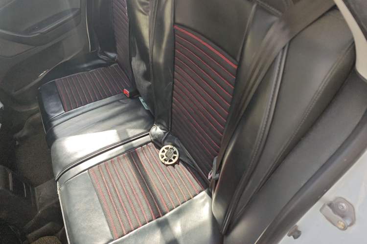 Used Volkswagen Bora 2015 Value Edition 1.6L Automatic Comfort Version