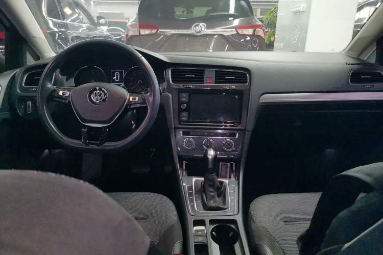 Used Volkswagen Golf 2019 1.6L Automatic Comfort Model China V Standard
