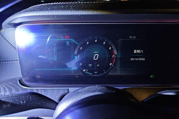 Used Mercedes-Benz E-Class 2019 E 300 L Sporty and Stylish Model