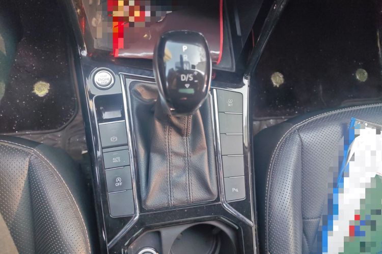 Used Volkswagen Passat 2019 330TSI Luxury Edition China VI Standard
