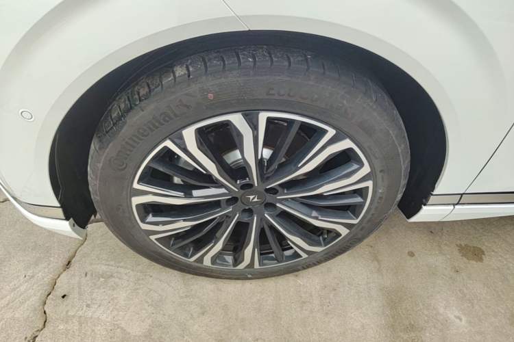 Used Dongfeng eπ eπ008 2026 Model Six-Seat Pure-Electric Family Edition
