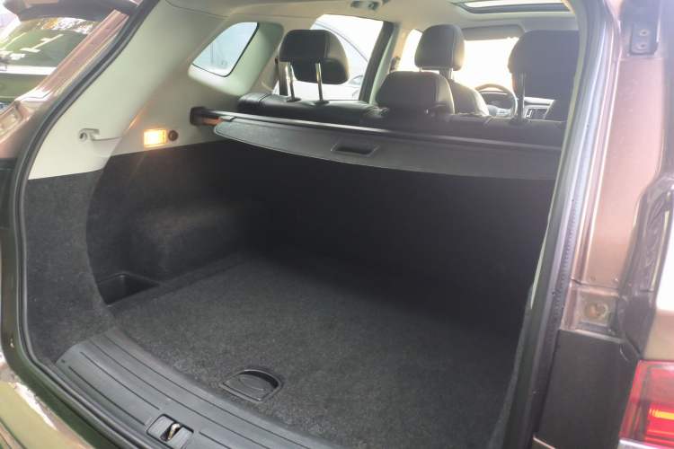 Used Roewe RX5 2018 30T Two-Wheel Drive Automatic Internet Smart Edition