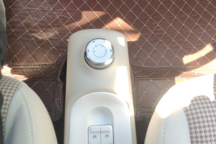 Used Wuling Hongguang MINIEV 2024 3rd Generation 170 km Gear Lever