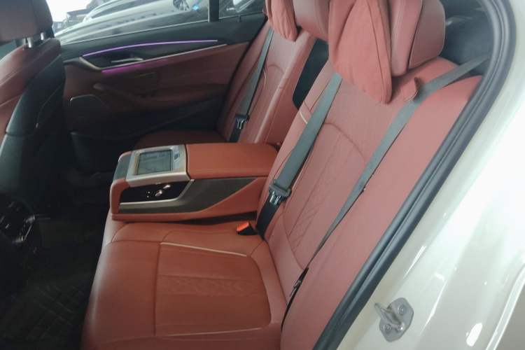 Used BMW 5 Series 2022 Restyled 530Li Luxury Edition M Sport Package
