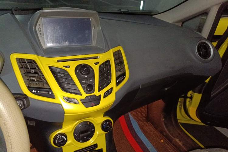 Used Ford Fiesta 2012 Hatchback 1.5L Automatic Dynamic Limited Edition Audio And AC Panel